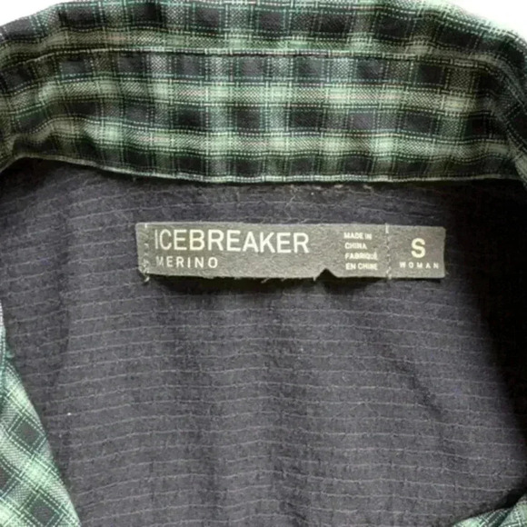 Icebreaker Shirt Short Sleeves Button Down Green Blue Pocket Women's size Small - Picture 9 of 11